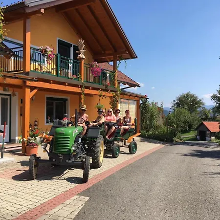 ホームステイ Gaestehaus Schmid